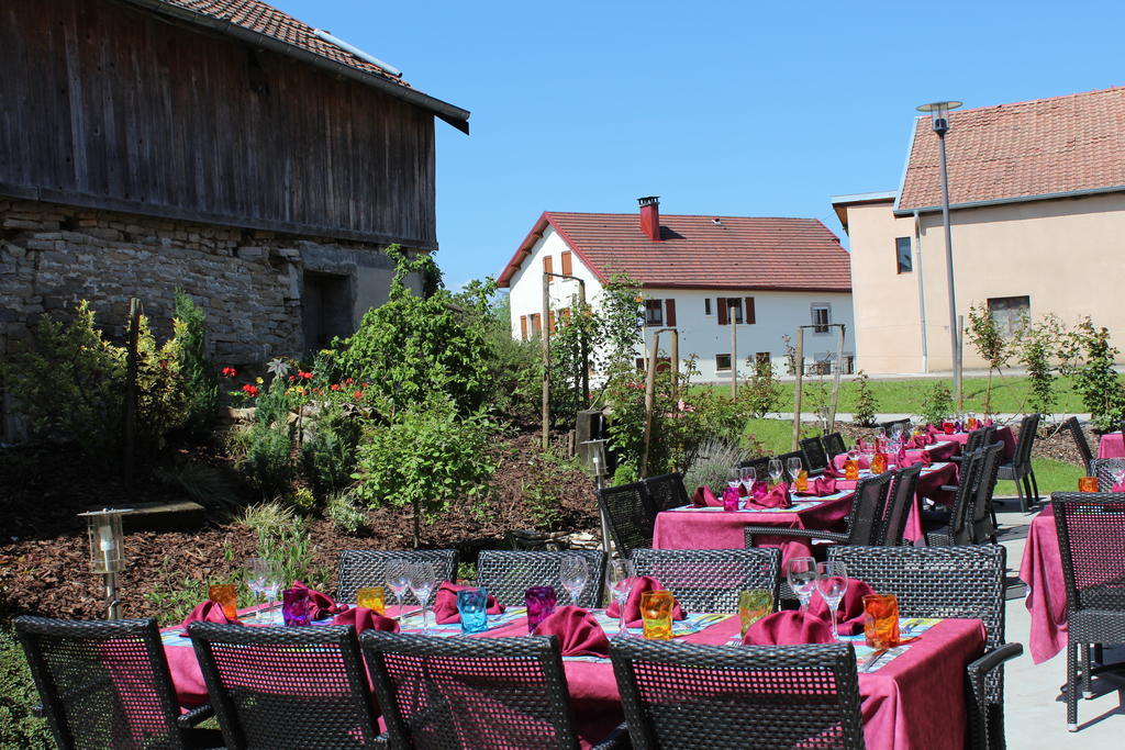 Le Champ Des Lys Hotel Amancey Eksteriør billede
