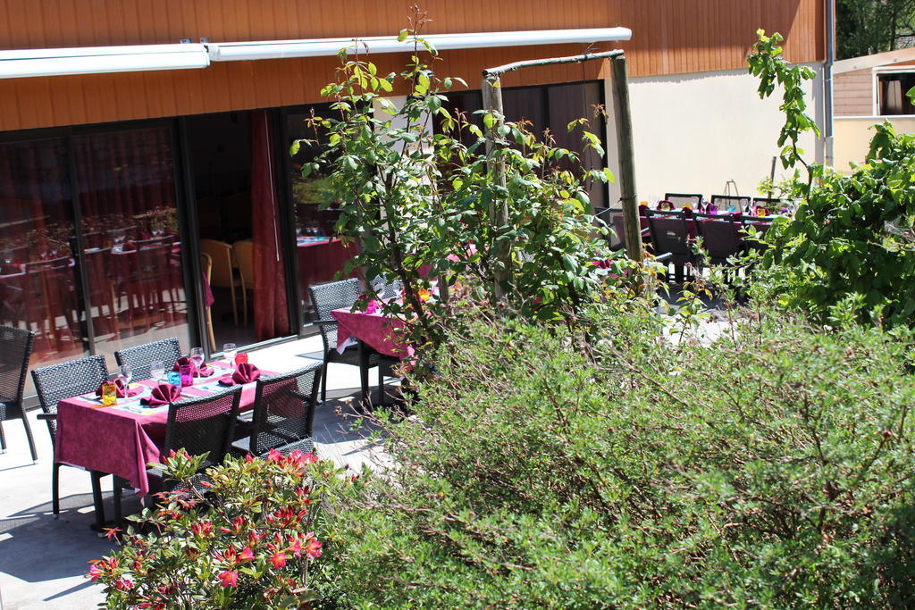 Le Champ Des Lys Hotel Amancey Eksteriør billede