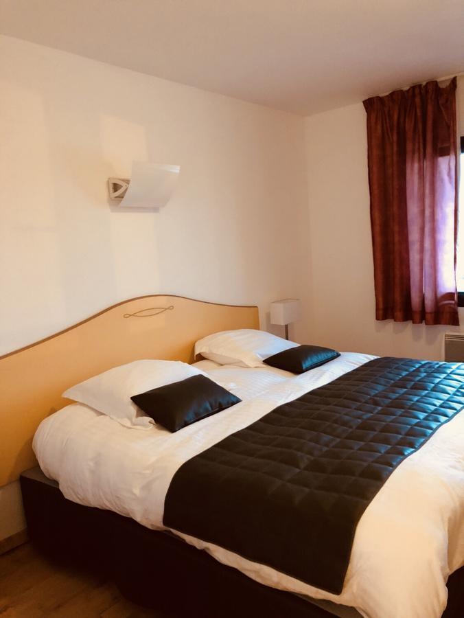 Le Champ Des Lys Hotel Amancey Eksteriør billede